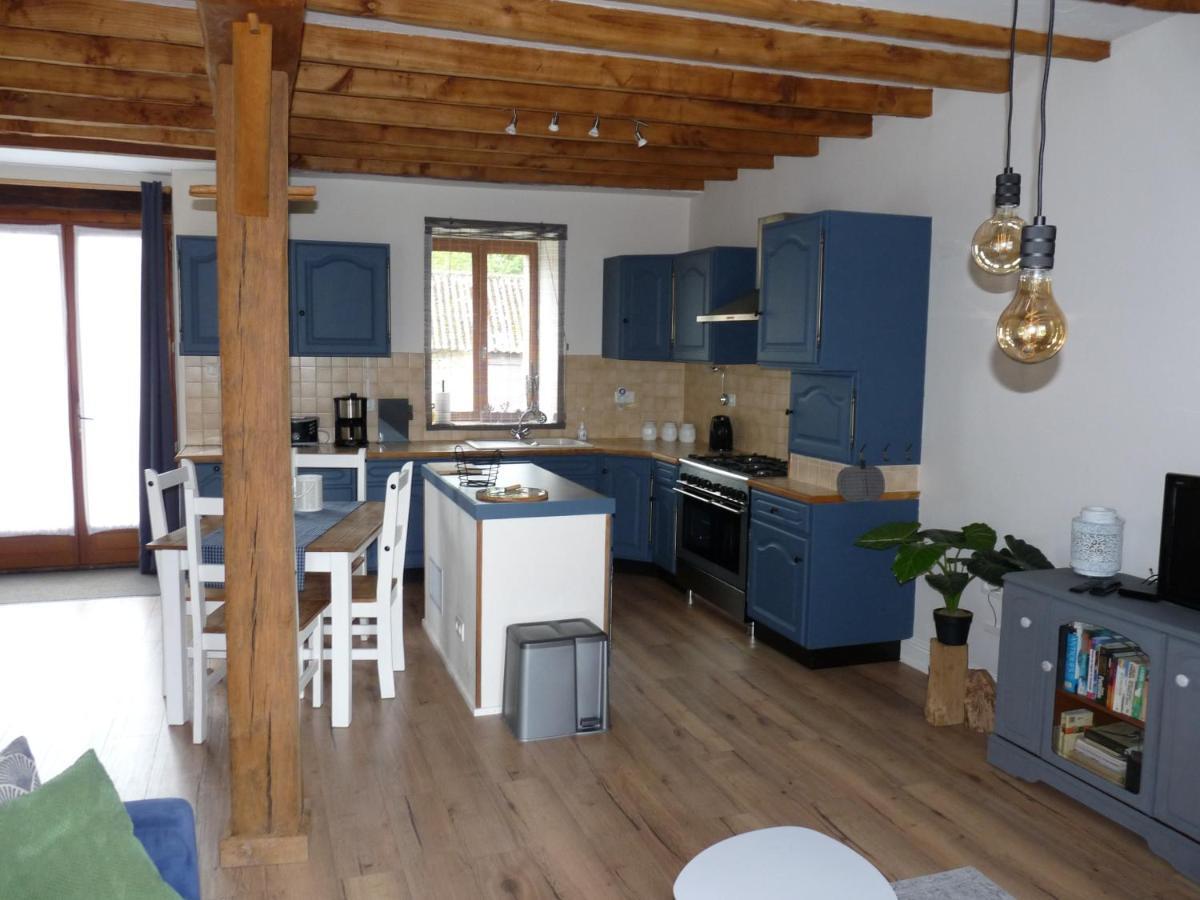 Een Prachtige Gite In Frankrijk Chez Gerard Vieilleville Luaran gambar